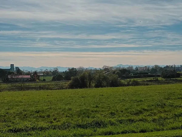 Terrain constructible - Vue sur les pyrénées - Boulogne sur Gesse