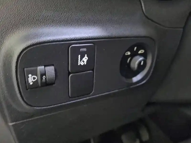 Citroën C3 puretech 83 s&amp;s bvm5 — photo 30