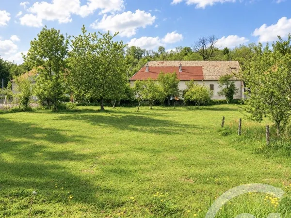 Terrain 1580 m²