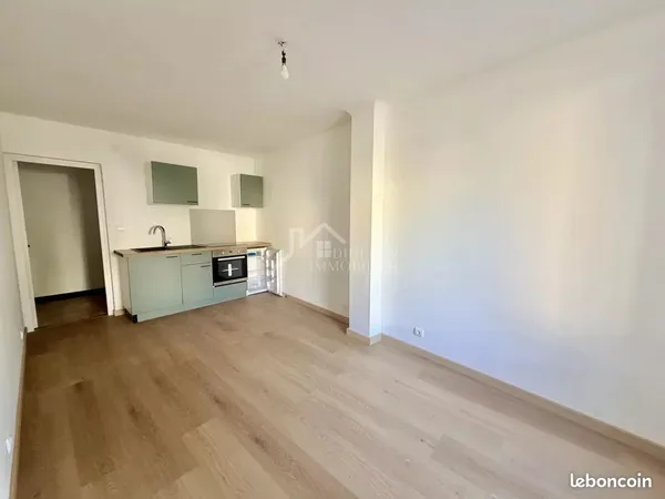 Studio 1 pièce 20 m²