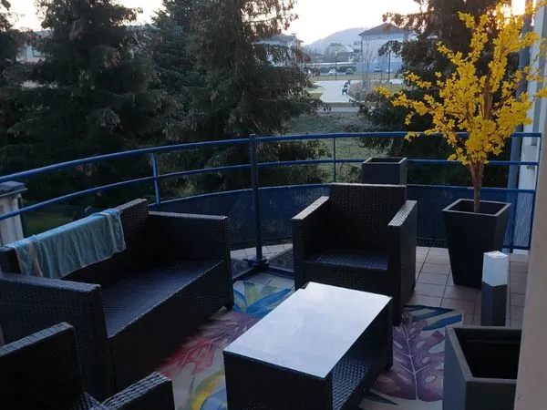 Loue T3 80m2 + Terrasse + Garage