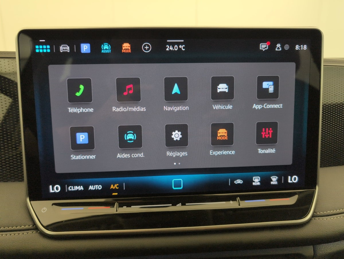 Volkswagen Tiguan — photo 18