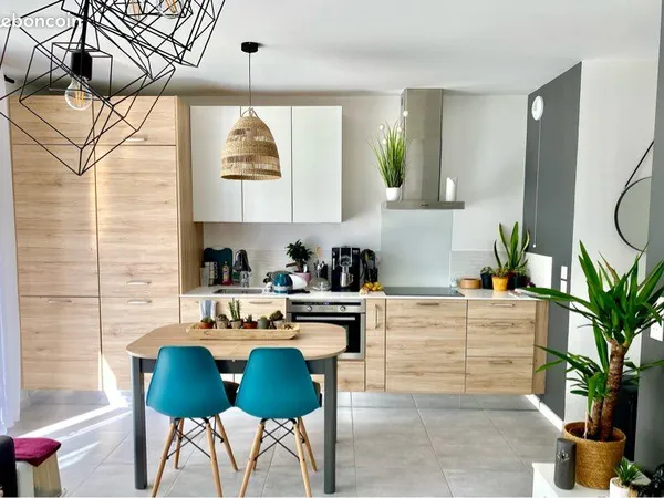 Appartement Meublé T2 43m2 + Garage box + extérieur
