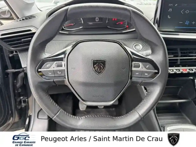 Peugeot 208 puretech 100 s&amp;s bvm6 — photo 13