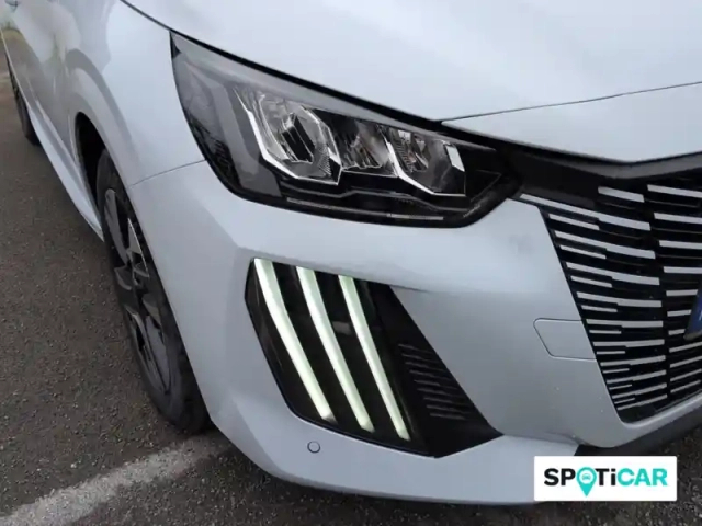 Peugeot 208 hybrid 110 ch e-dcs6 — photo 16
