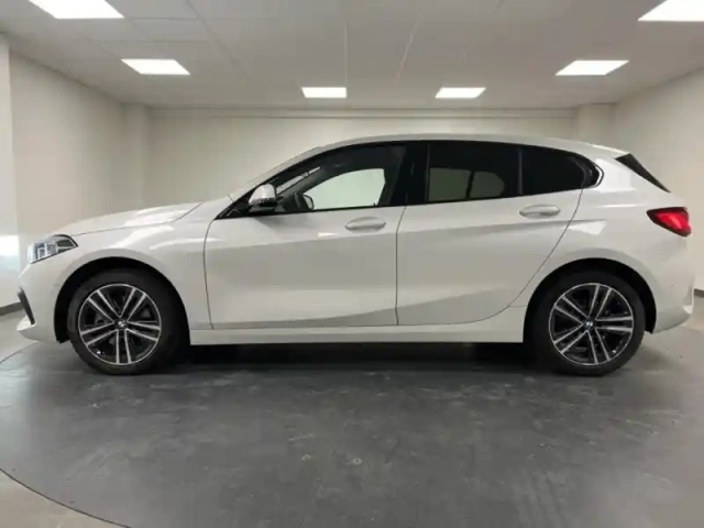 Bmw Serie 1 série 1 118ia 136ch business design dkg7 — photo 6