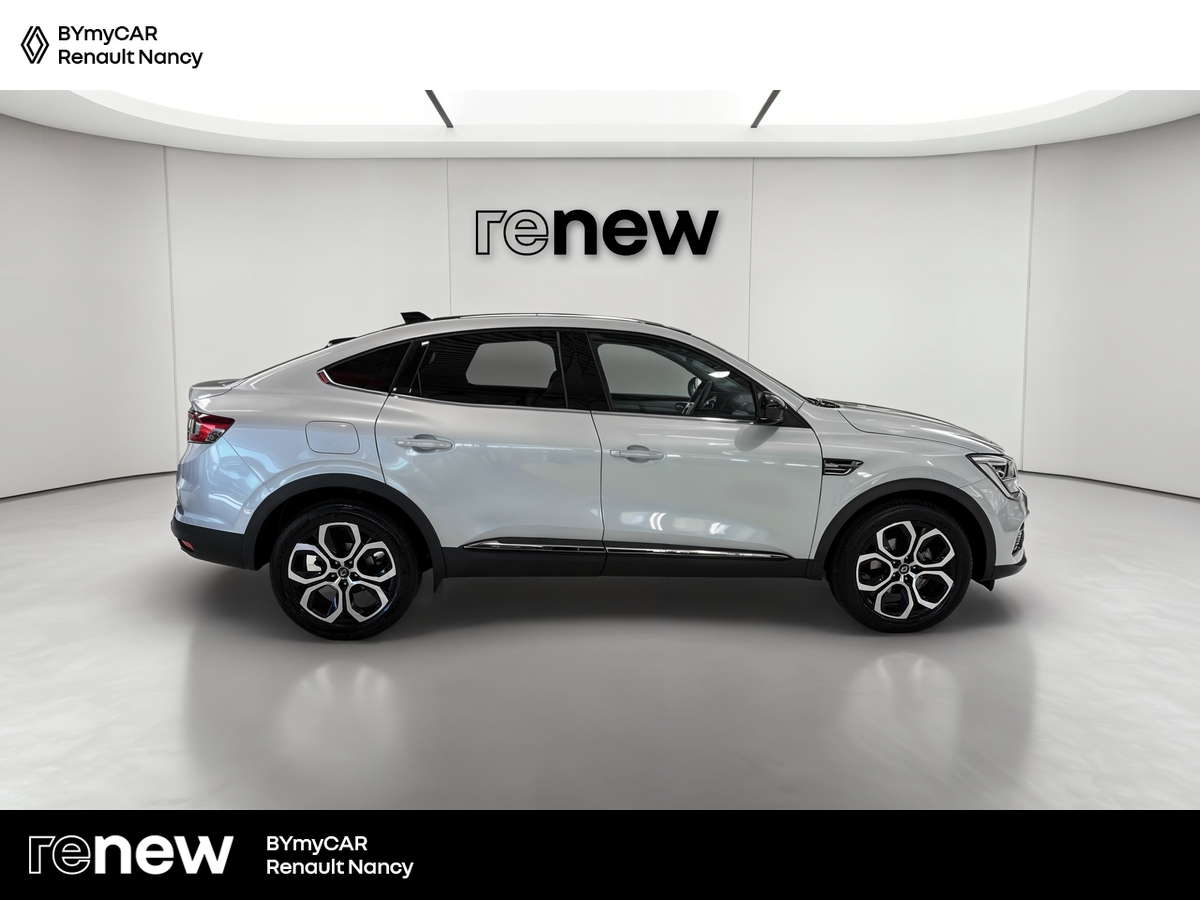 Renault Arkana E-Tech hybride 145 - 22 — photo 6