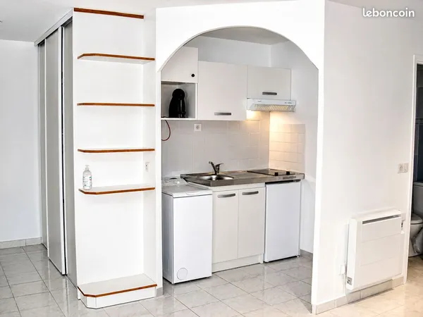 Studio 1 pièce 25 m²