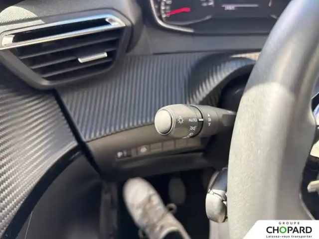 Peugeot 208 puretech 75 s&amp;s bvm5 — photo 18