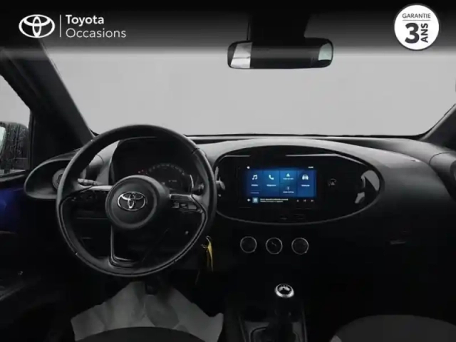 Toyota Aygo x 1.0 vvt-i 72ch dynamic my24 — photo 8