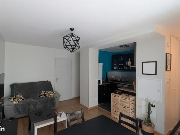 T2 Meublé en rez-de jardin avec garage et cave