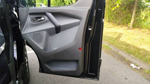 Ford Tourneo Custom 290 L1H1 2.0 TDCi 170ch - Sport – 2017 – 140597 km – Diesel – Boîte Automatique — photo 32