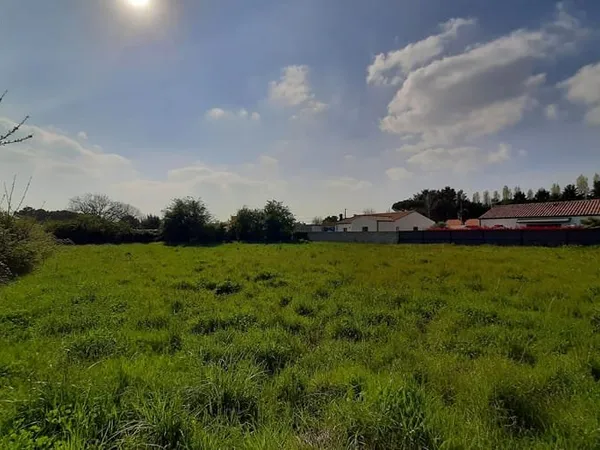 Terrain 845 m²