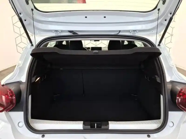Dacia Sandero tce 90 - 22 — photo 16