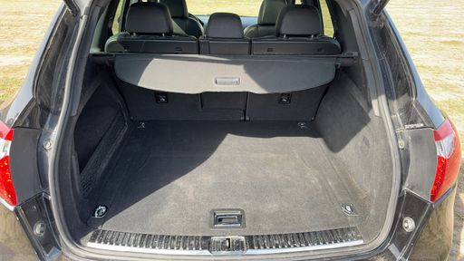 Porsche Cayenne 4.2 TD V8 382 4X4 Tiptronic 8 - S – 2013 – 149184 km – Diesel – Boîte Automatique — photo 46