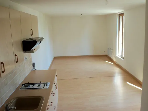 APPARTEMENT F2 duplex