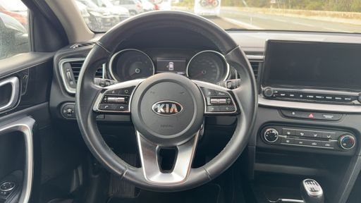 Kia XCeed 1.6 CRDi 136 MHEV - Design – 2021 – 60399 km – Hybride diesel – Boîte Manuelle — photo 30