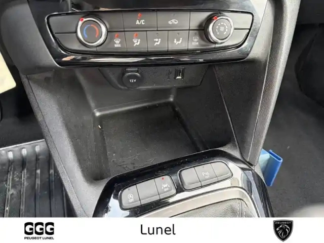 Opel Corsa 1.2 turbo 100 ch bvm6 — photo 19