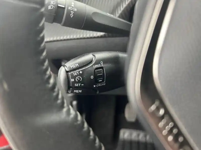 Peugeot 2008 puretech 100 s&amp;s bvm6 — photo 20