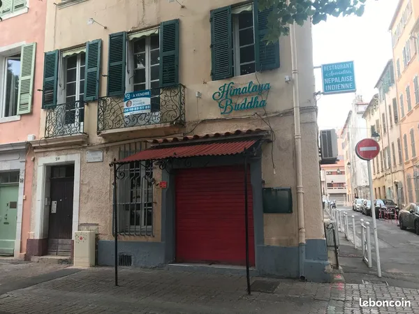 Local commercial 55 m² - Toulon centre - Bail tous commerces