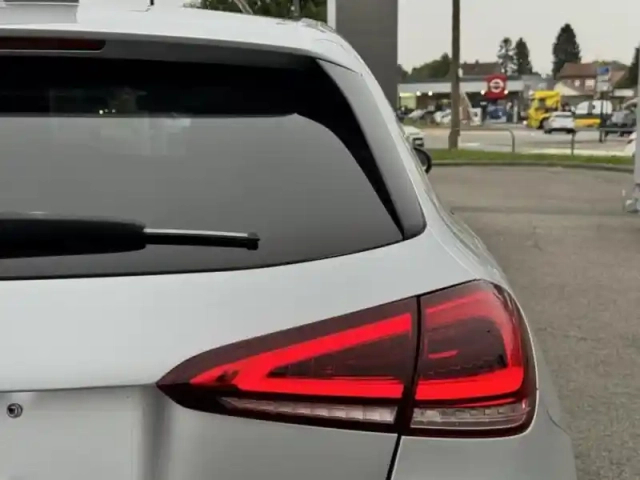 Mercedes Classe A 250 e 160+102ch amg line 8g-dct 8cv — photo 9