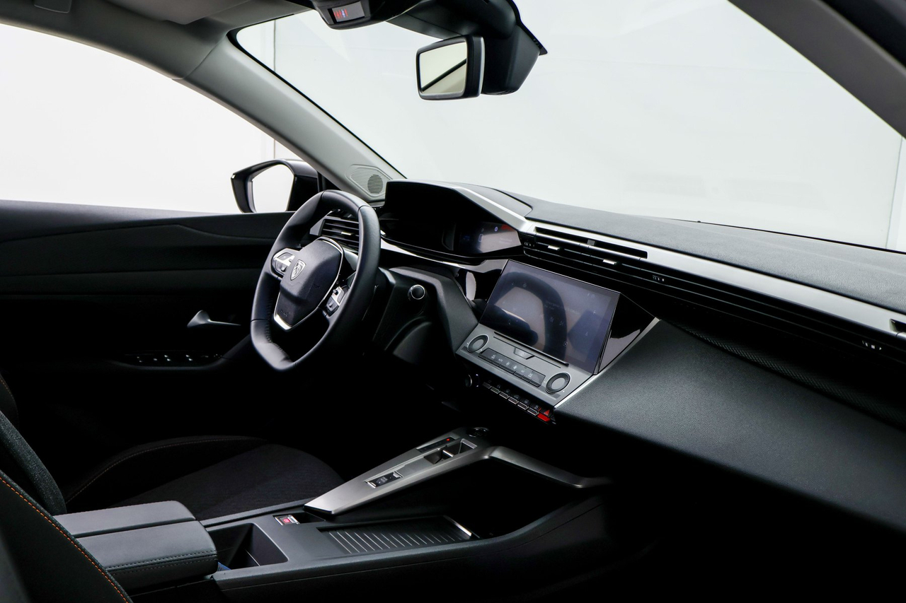 Peugeot 308 SW — photo 31