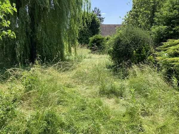 Terrain constructible 608 m²