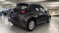 Toyota Yaris 116h Dynamic 5p MY22 — photo 5