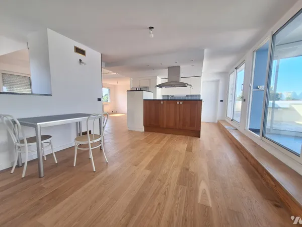 Appartement 5 pièces 107 m²