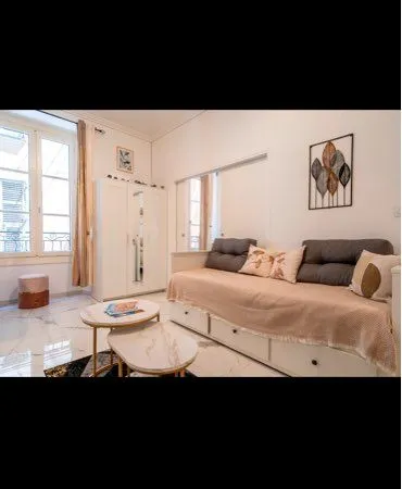 Vieux-Nice - Superbe 2 pièces rénové et meublé - Proche mer - 34 m²