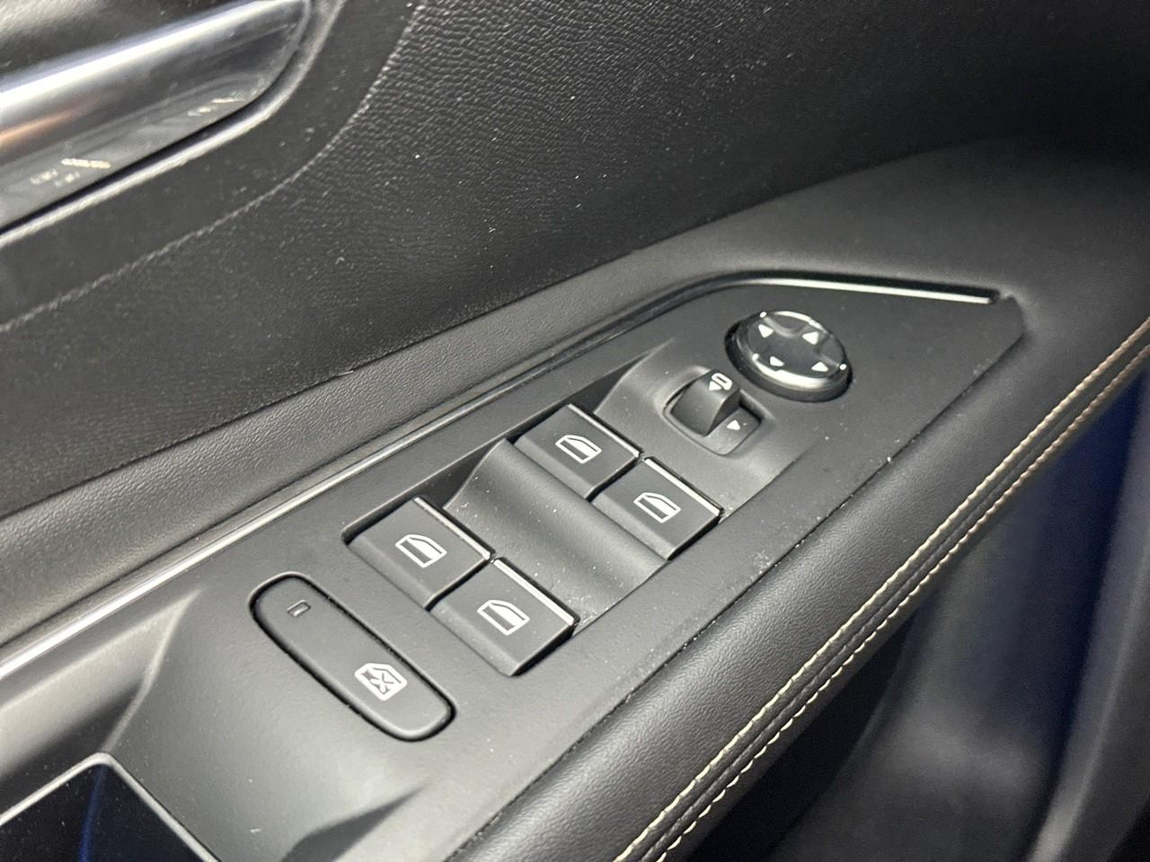 Peugeot 3008 puretech 130ch s&s bvm6 gt — photo 16