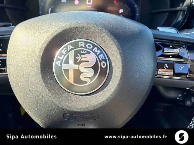 Alfa Romeo Junior 1.2 ibrida 145 ch e-dct6 — photo 21