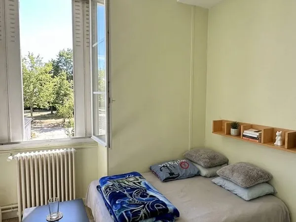 STUDIO F1 ORLÉANS CENTRE 23M2