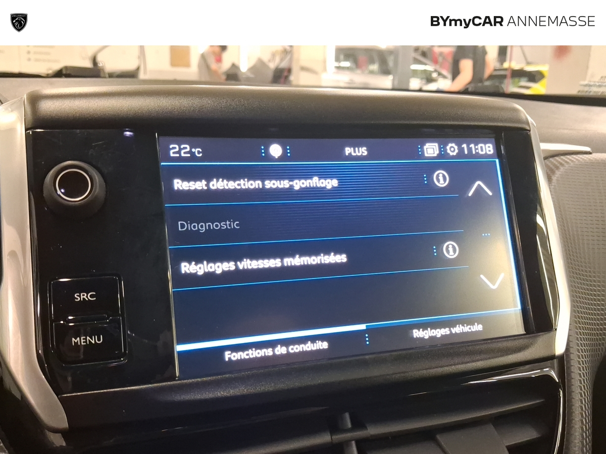 Peugeot 2008 PureTech 110ch S&amp;S EAT6 — photo 32