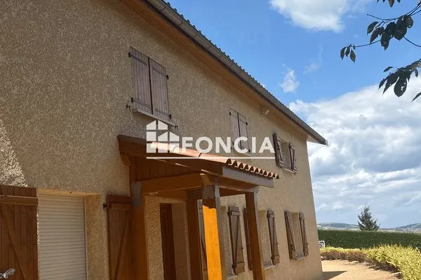 Maison 5 pièces 288 m²