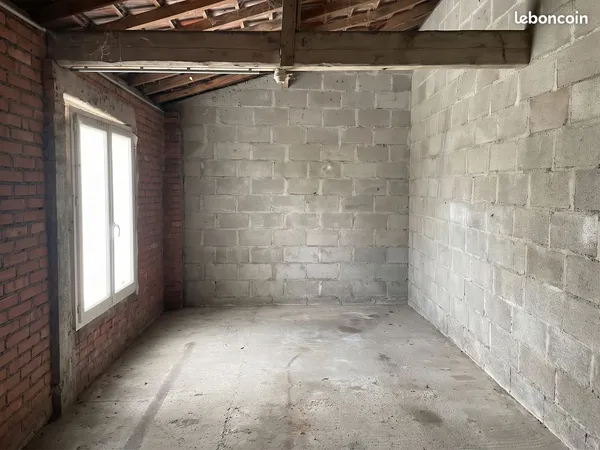 Garage 15 m² - Rue du Camp d'Attila