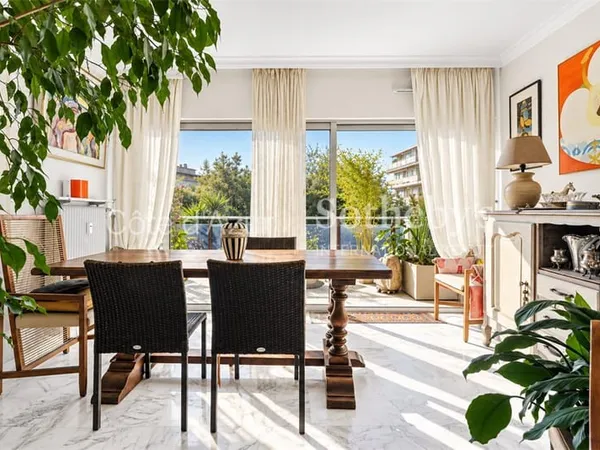Nice, appartement de 3 pièces avec deux terrasses au Bas Cimiez