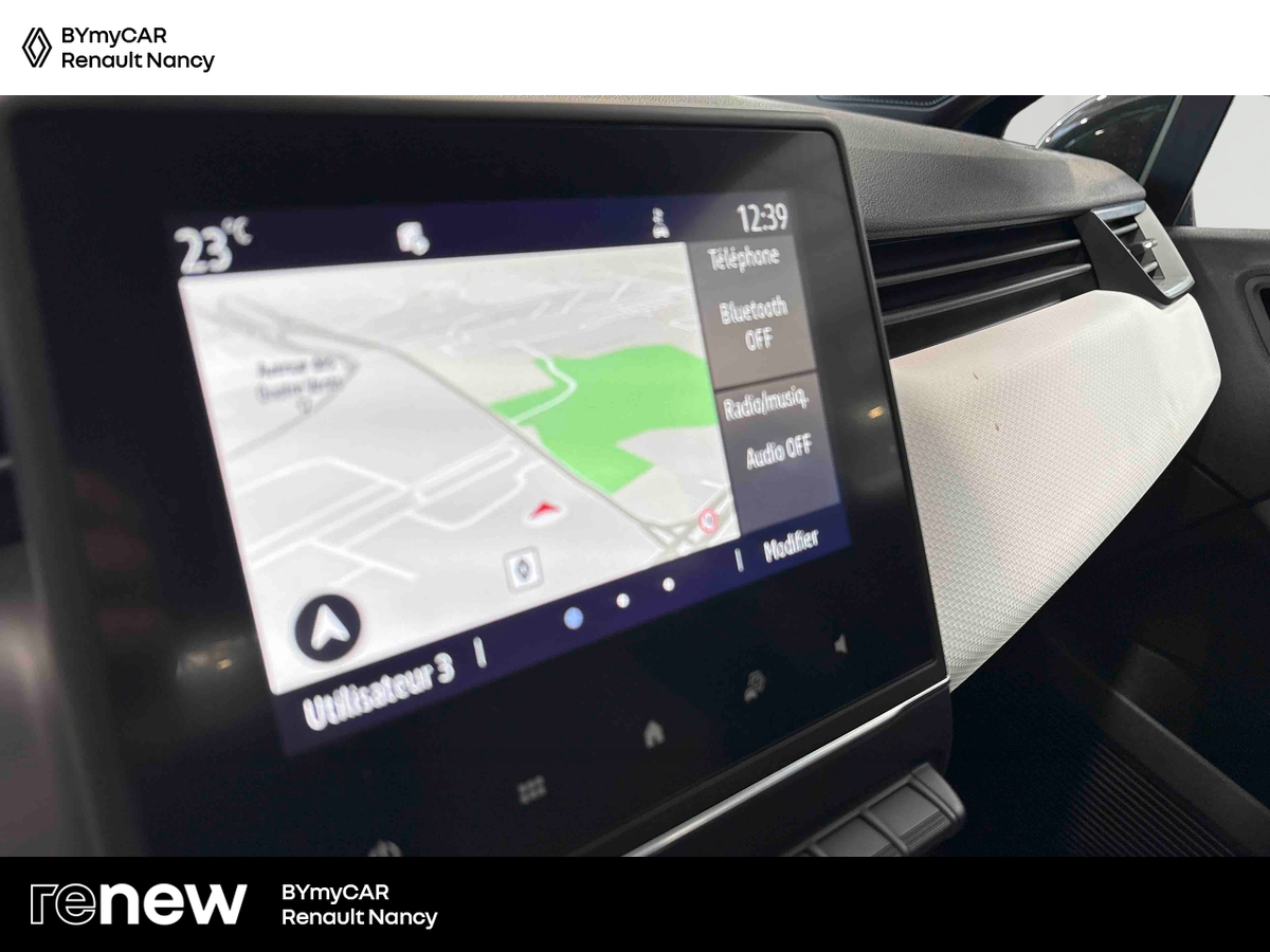 Renault Clio E-Tech 140 - 21N — photo 16