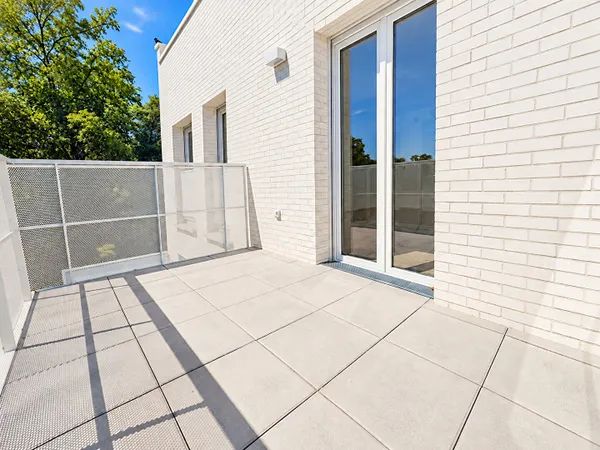 DERNIER ETAGE ET GRANDE TERRASSE