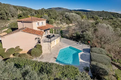 Villa 5 pièces 140 m²