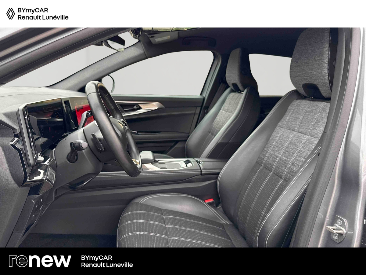 Renault Austral E-Tech hybrid 200 — photo 11