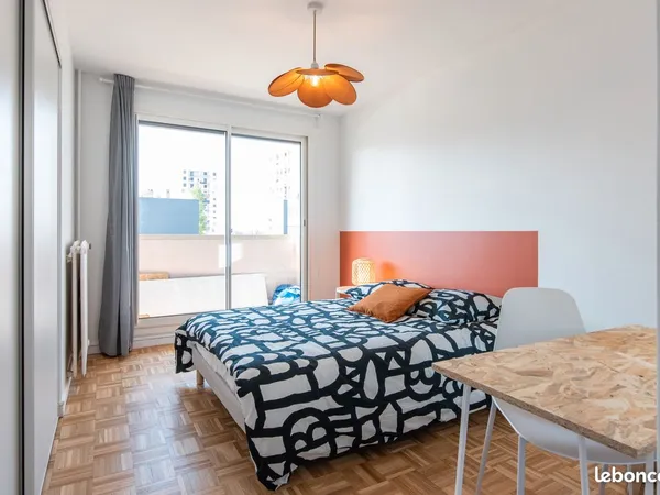 COLOCATION - 1 chambre dispo - TRAM T2 - SAINT PRIEST