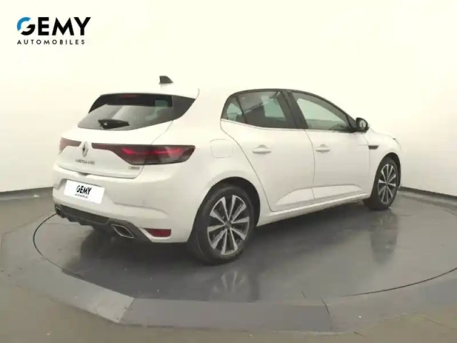 Renault Megane mégane iv berline blue dci 115 edc - 20 — photo 18
