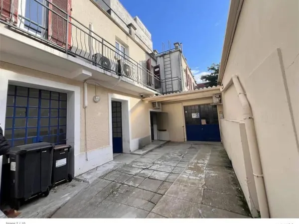 Local d'activité 457 m²