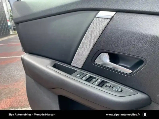 Citroën C4 puretech 130 eat8 — photo 19