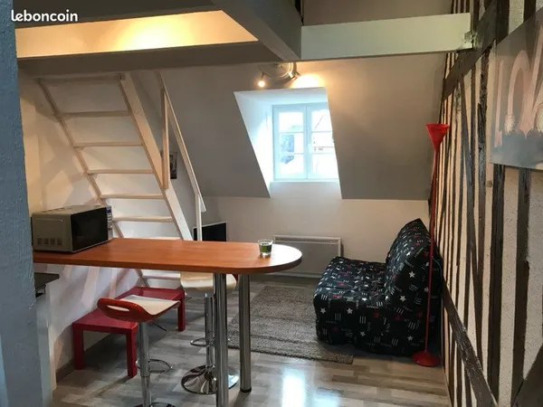 Très agréable studio mezzanine colombages