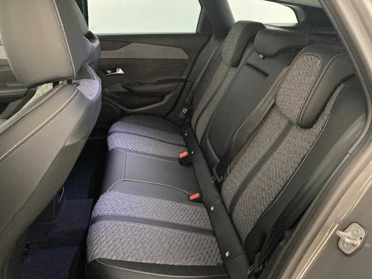 Peugeot 308 sw hybrid 145 e-dcs6 allure — photo 10