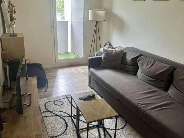 T2 36m2 traversant meuble avec balcon