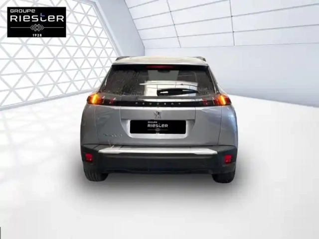 Peugeot 2008 moteur électrique 136 ch — photo 45