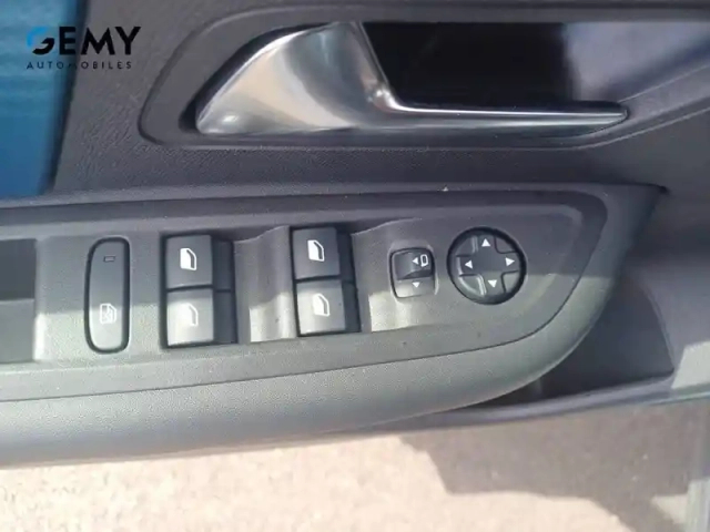 Citroën C4 e- 136 ch automatique — photo 12